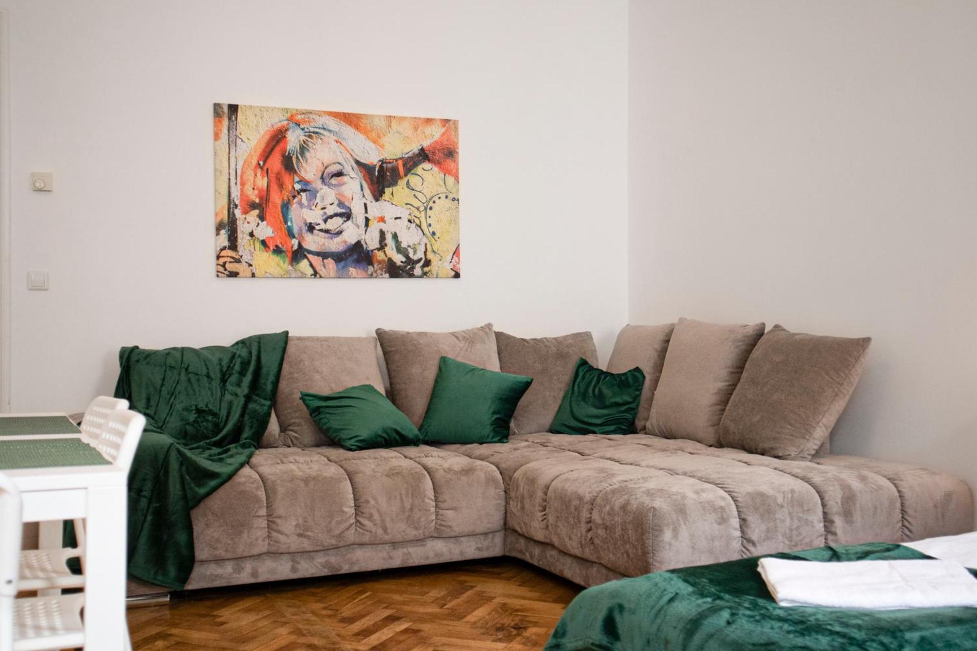 Prime Location & Peaceful Shared 2 Bedroom Apt With Backyard Wien Exterior foto
